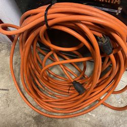 100’ 12/3 3 Prong Twist Lock Extension Cord