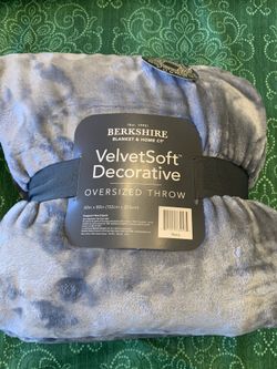 Berkshire Plush  Velvet Soft Oversized Silver Gray Throw