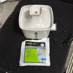 PremierPet Automatic Water Fountain and Carbon Filters
