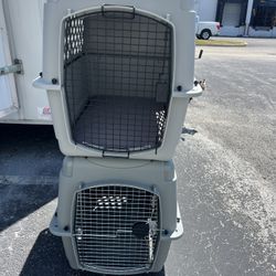 2 Large Pet Kennels/Crates