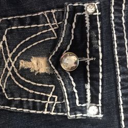 LA Idol Distressed Denim Capri Jeans 