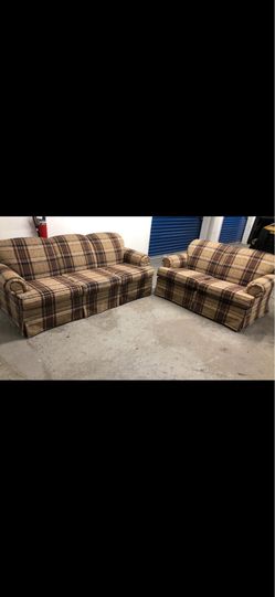 Good condition living room set Good condition living room set