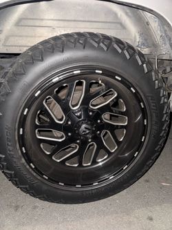 Fuel Wheels 275/55/R20