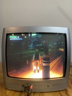 Magnavox 13MT43S 13" Retro CRT TV