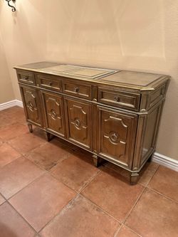 Buffet Cabinet