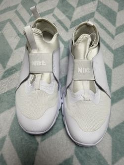 Nike white and cream trainers #nikekicks 7Y