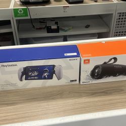 PlayStation Portal & JBL Charger 6