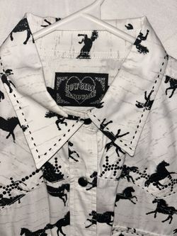 Rare Vintage Women’s Cowgirl Hardware Pearl Snap Long Sleeve *Large*