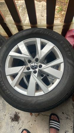 VW Atlast wheels 245/60R18