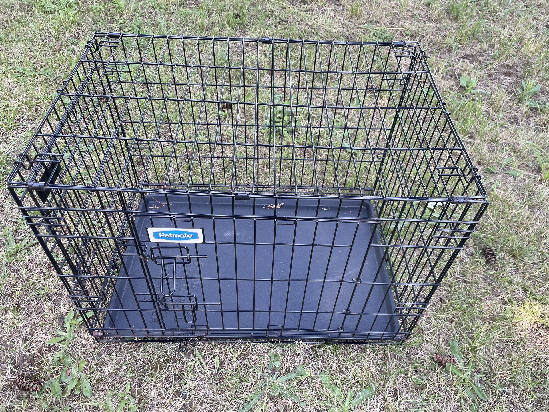 MEDIUM DOG CRATE
