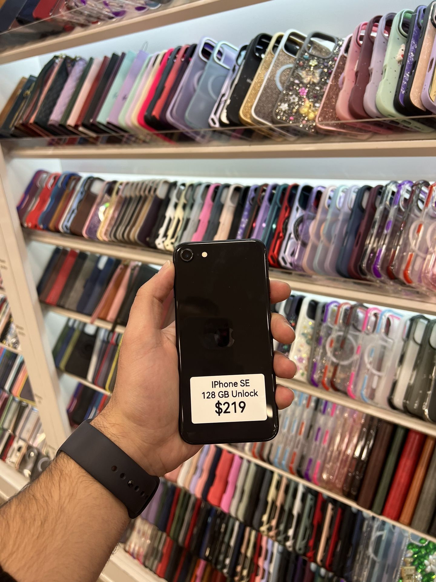 iPhone SE 128GB unlocked