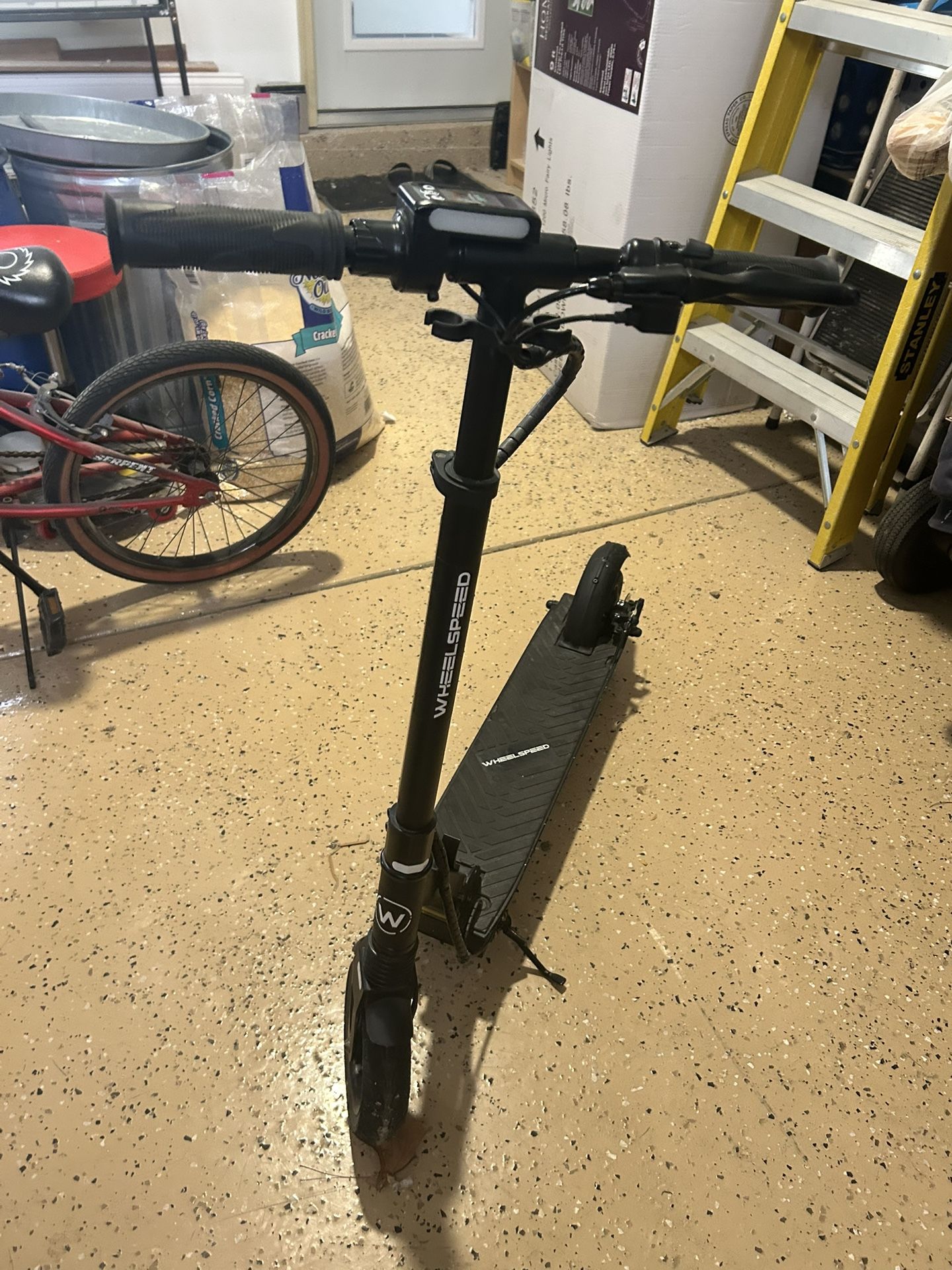 WheelSpeed Electric Scooter
