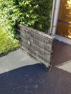 Extra large dog cage great condition