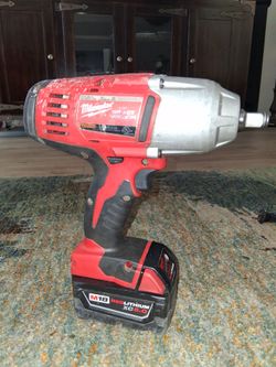 Milwaukee M18 Impact Wrench with XC5.0 Battery