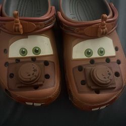 Mater Crocs