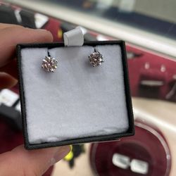1 Karat Each Diamond Earrings