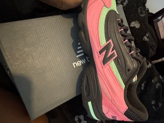 Pink And Black New Balance Size 7 Youth