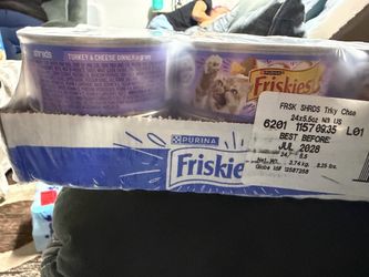 Purina Friskies Shreds Turkey & Cheese Dinner 24-Pack