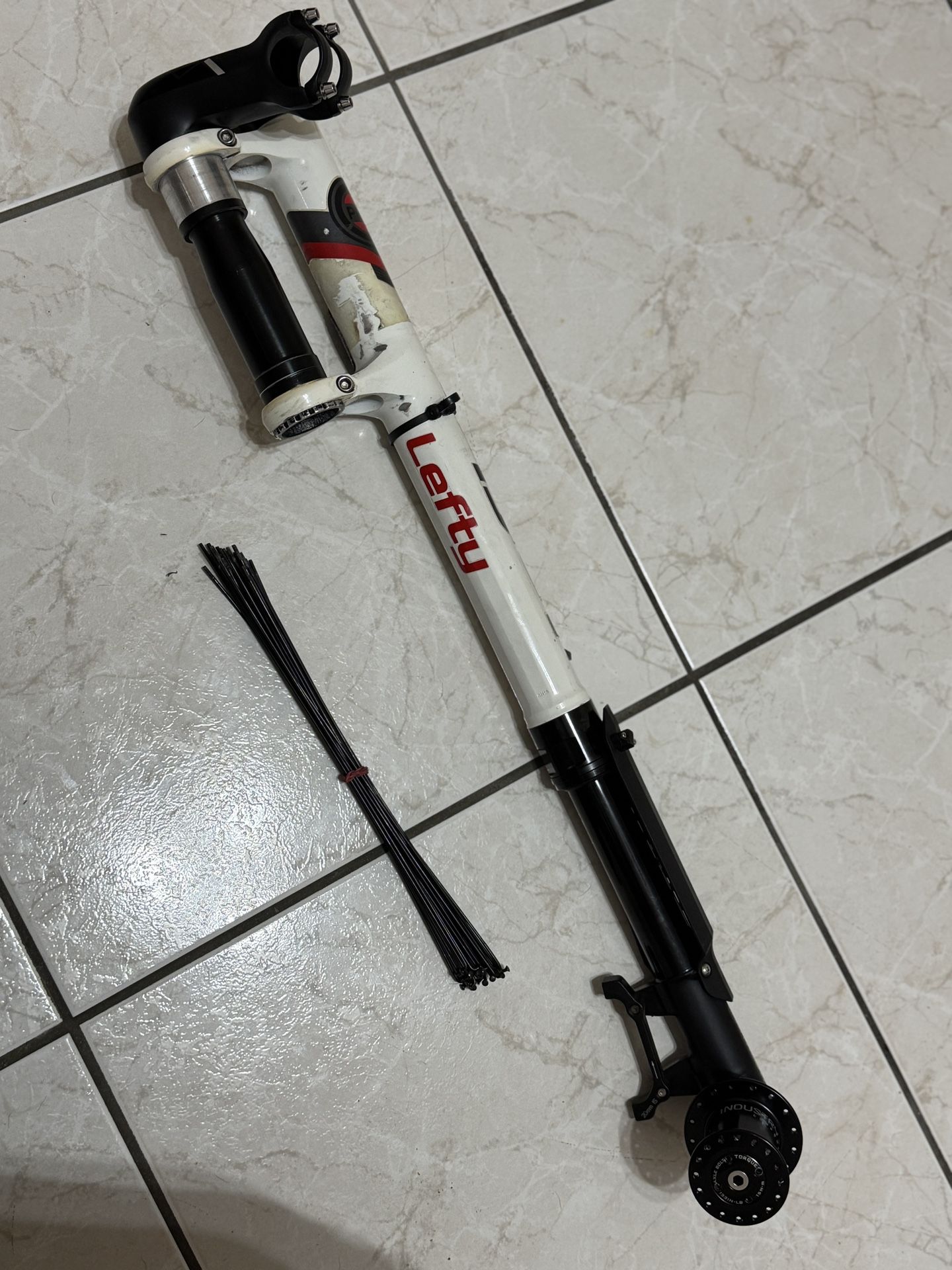 Lefty Fork PBR 90mm