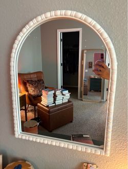 White mirror