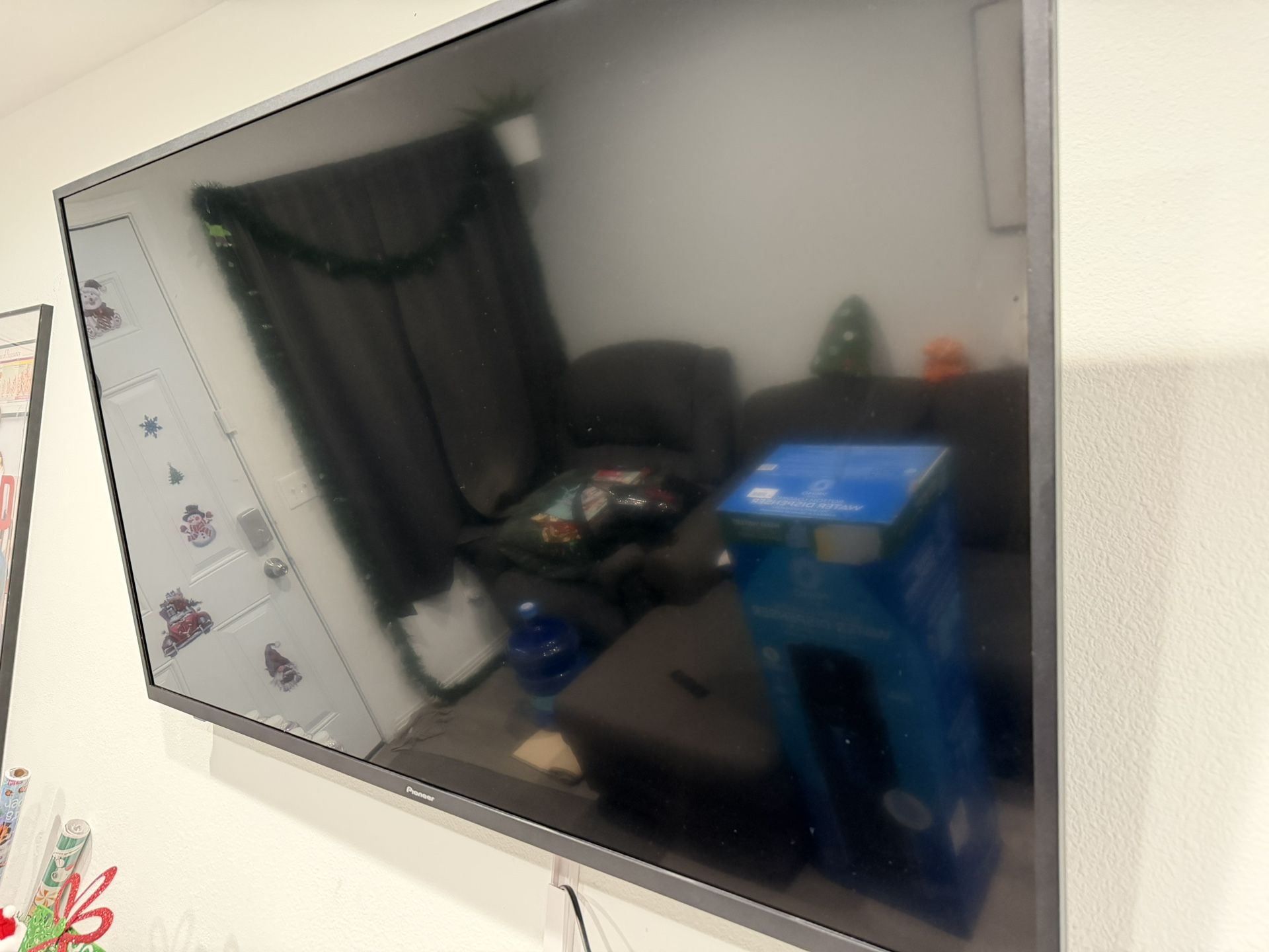 Pioneer 50inch 4k UHD Smart Tv/w Mount Incl