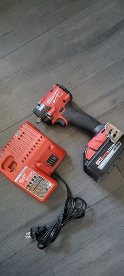 Milwaukee M18 3/8" Impact Wrench with Battery and Charger 