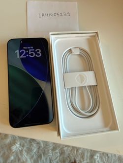 Apple iPhone 17 Pro Max, 256 GB, Silver, Unlocked w/ 6 months Apple warranty remaining