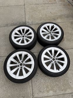 Tesla Model 3 Stiletto Wheels 19in