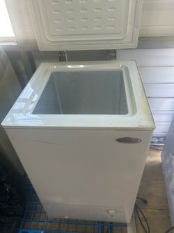 Deep freezer