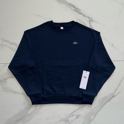 Alo Yoga Accolade Crew Neck Pullover Sweatshirt Navy Blue Size Medium