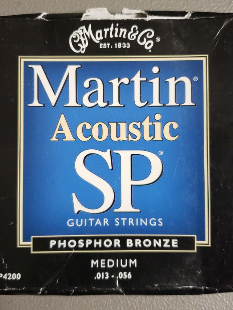 Martin acoustic SP guitar strings (medium)