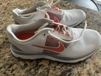 Women’s Nike 7.5 Golf Shoe