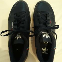 Boys Youth Adidas Size 6.5