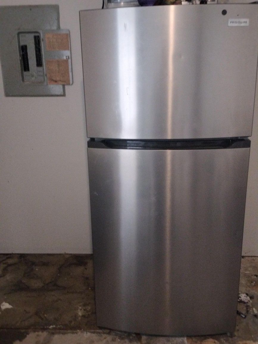 Frigidaire, 14cubic, Chrome