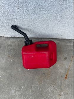Used 1 gall gas can