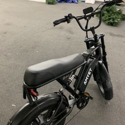 Moto-Style Electric Bike • 1500W • Fat Tire • Brand New