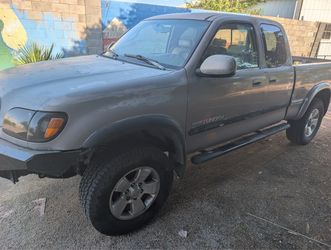 2000 Toyota tundra TRD Pro pick up 4D 5 1/2 ft