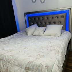 King Bedroom With The Mattress 