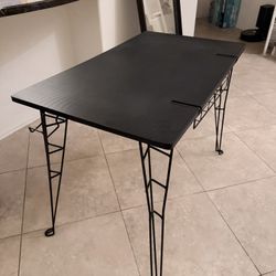 Computer Desk– Great Condition