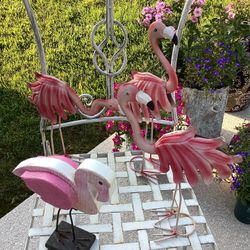 Set of 4 Flamingo Garden Decor (three metal that bobble, and one is wood)