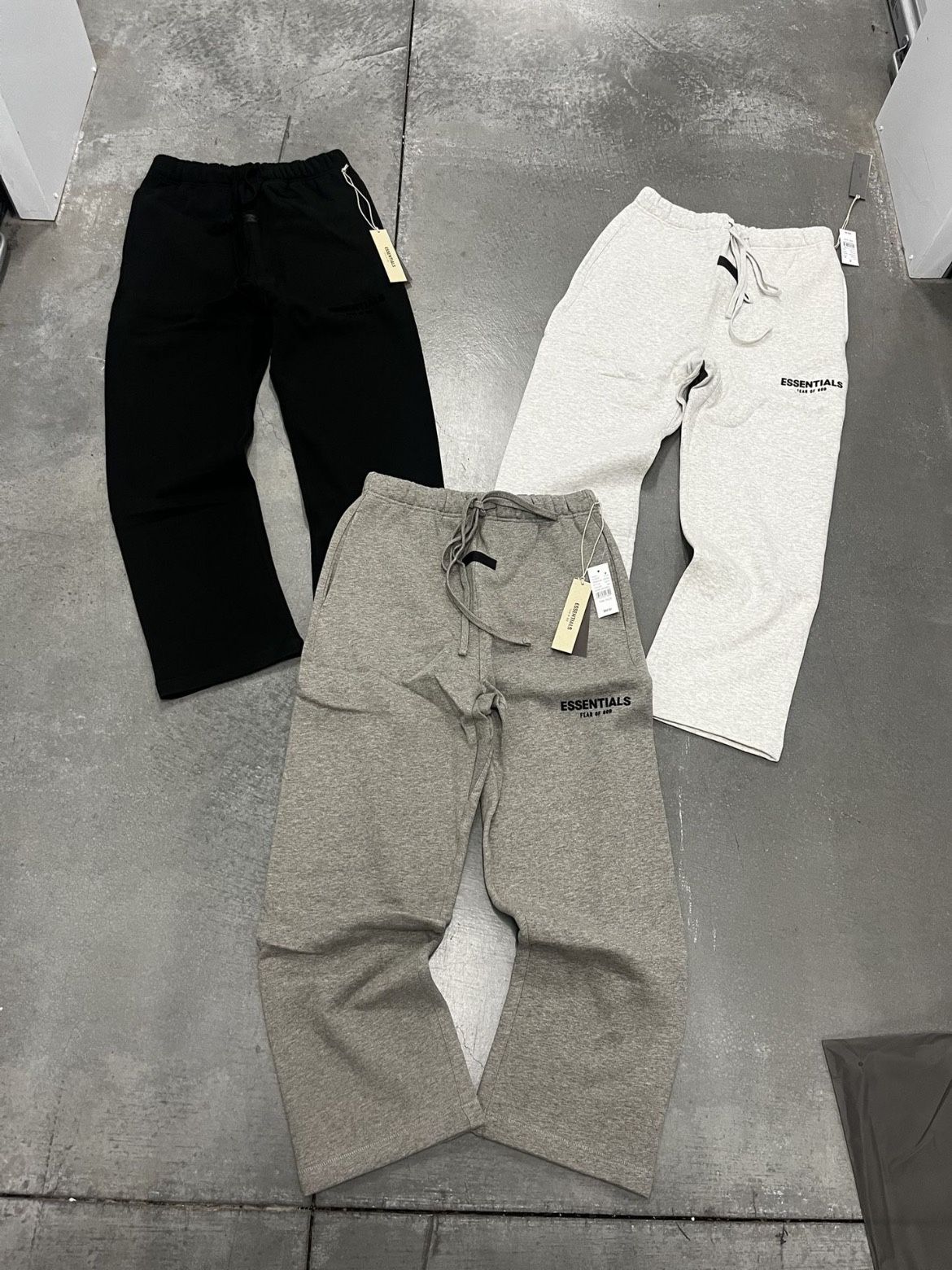 Essential Uncuffed Sweatpants