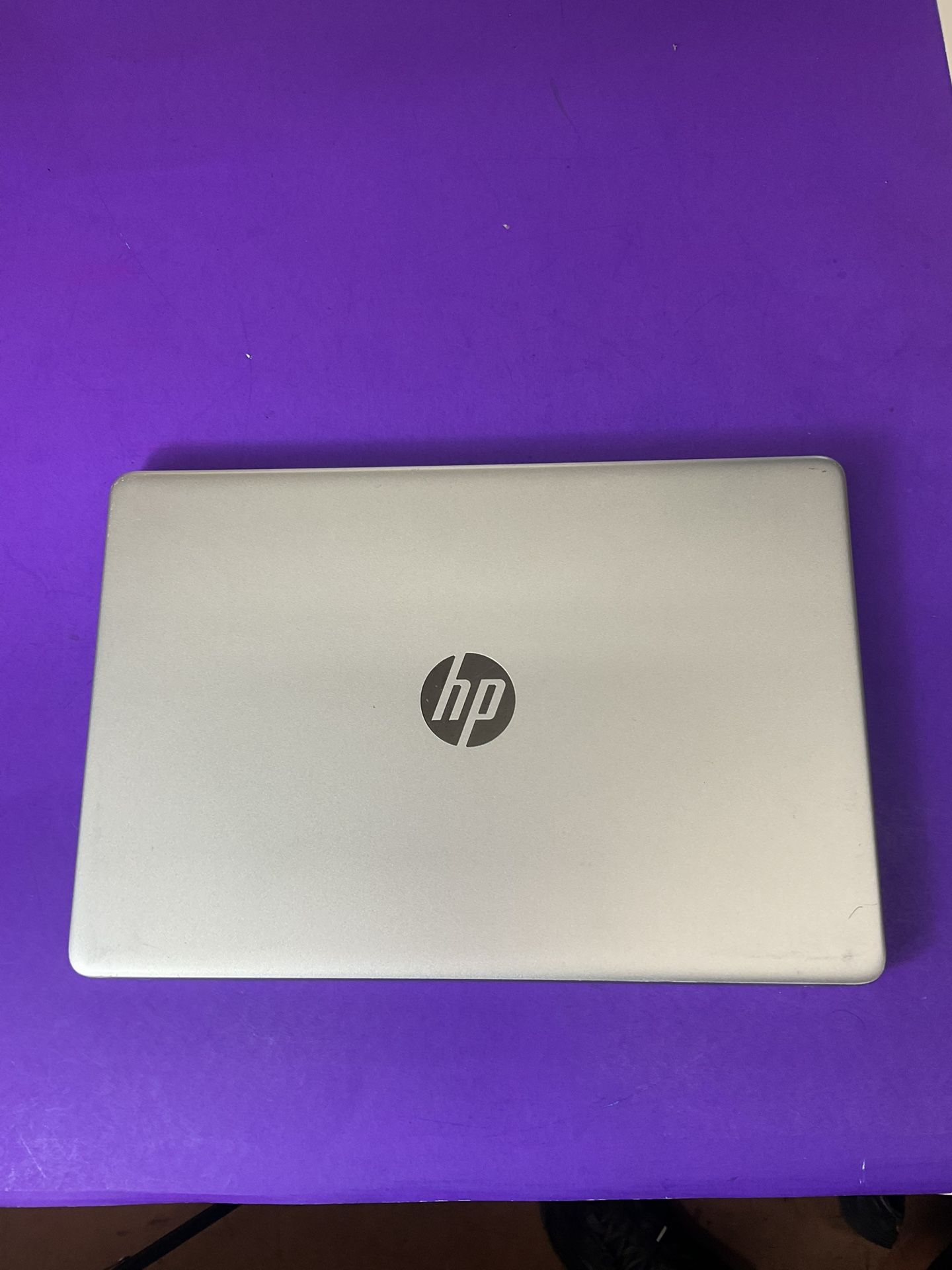 HP Laptop – Intel i3-1215U / 16GB / 256GB SSD / Windows 11