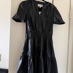 NWT Black Vigoss Dress- Size Medium