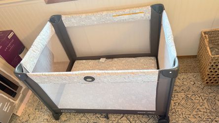 Graco Pack n Play Portable