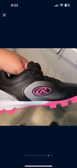 Girl Tball Cleats