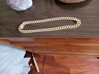 Beautiful moissanite diamond and 24 karat gold-plated necklace