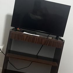 Insignia 32 - Inch Class F20 Series smart HD Fire Tv