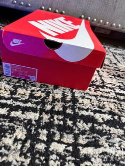 Nike Women’s V5 RNR