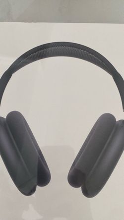Apple AirPods Max Headphones