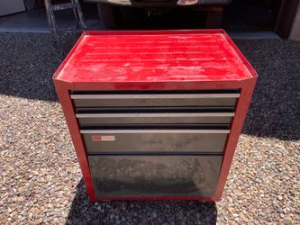 Craftsman toolbox on wheels